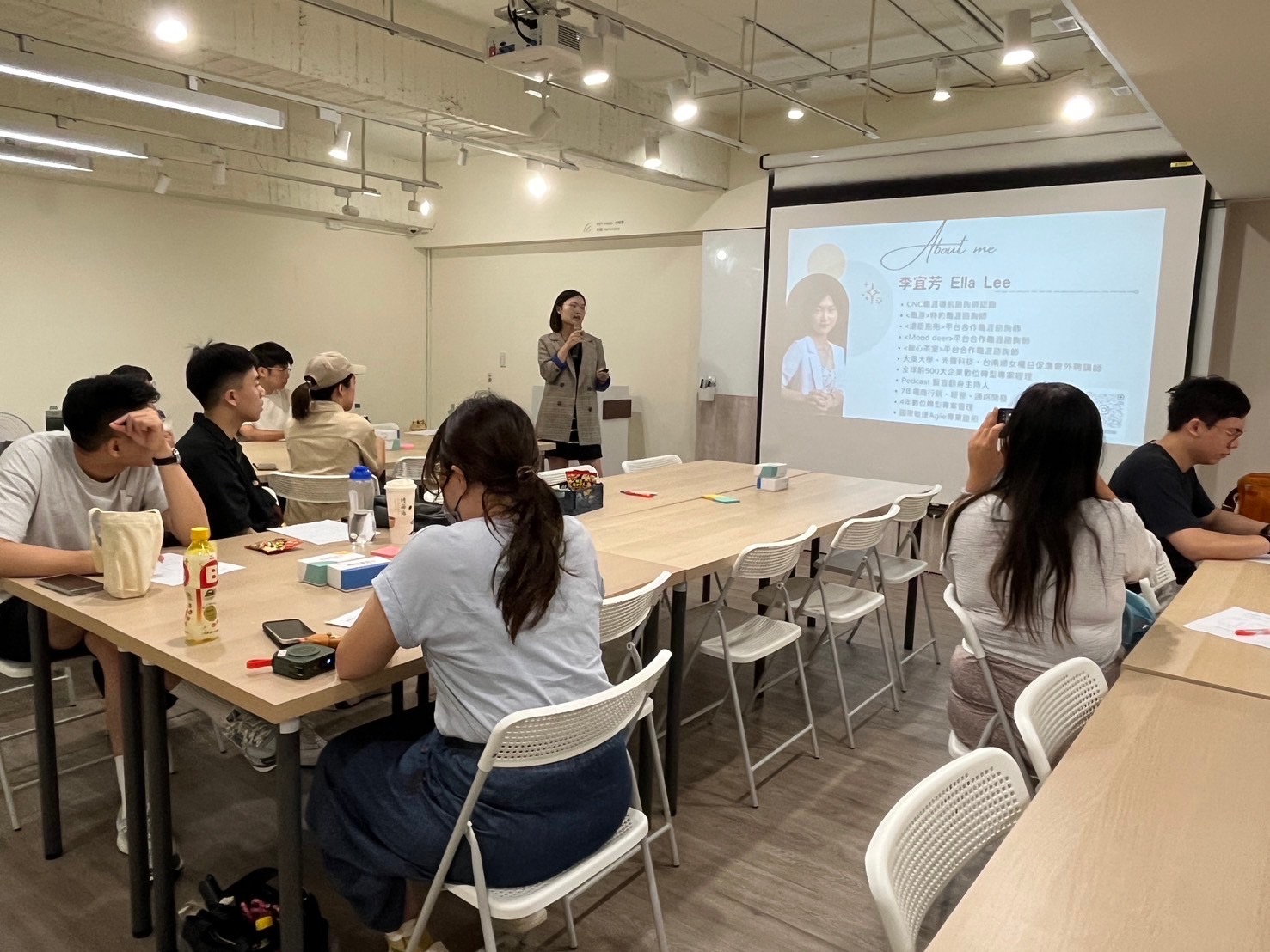 Ella 企業／學校授課現場
